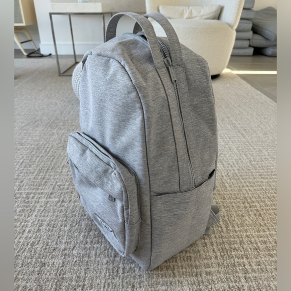 NWT Herschel MILLER backpack in light grey crosshatch - Picture 3 of 12